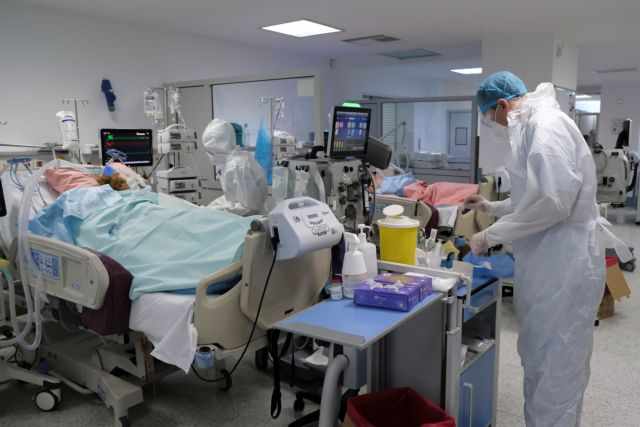 Δρ Βωνιάτης: Θα αυξηθούν τα κρούσματα το Χειμώνα
