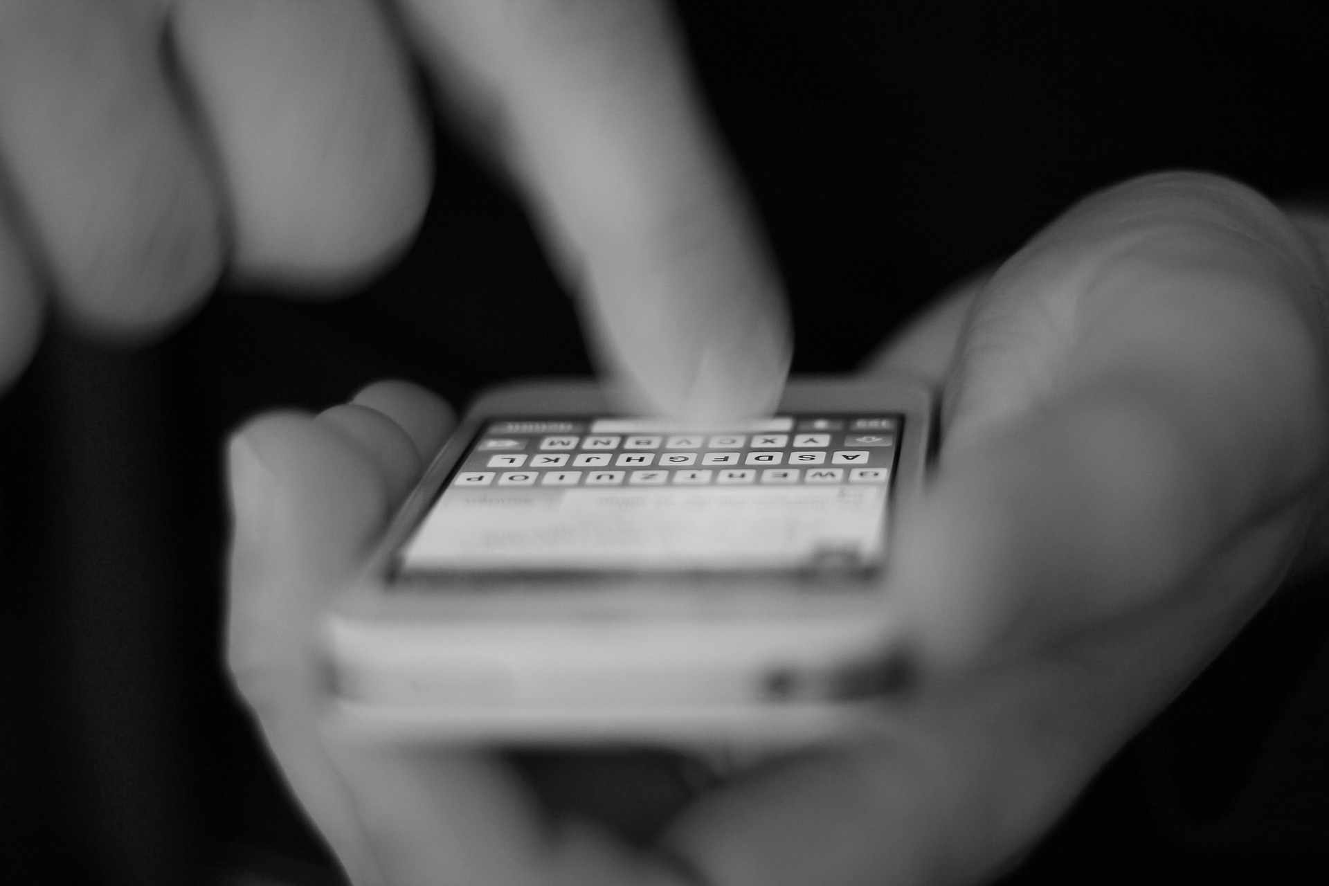 Αλλάζει η λίστα με τα SMS από Δευτέρα