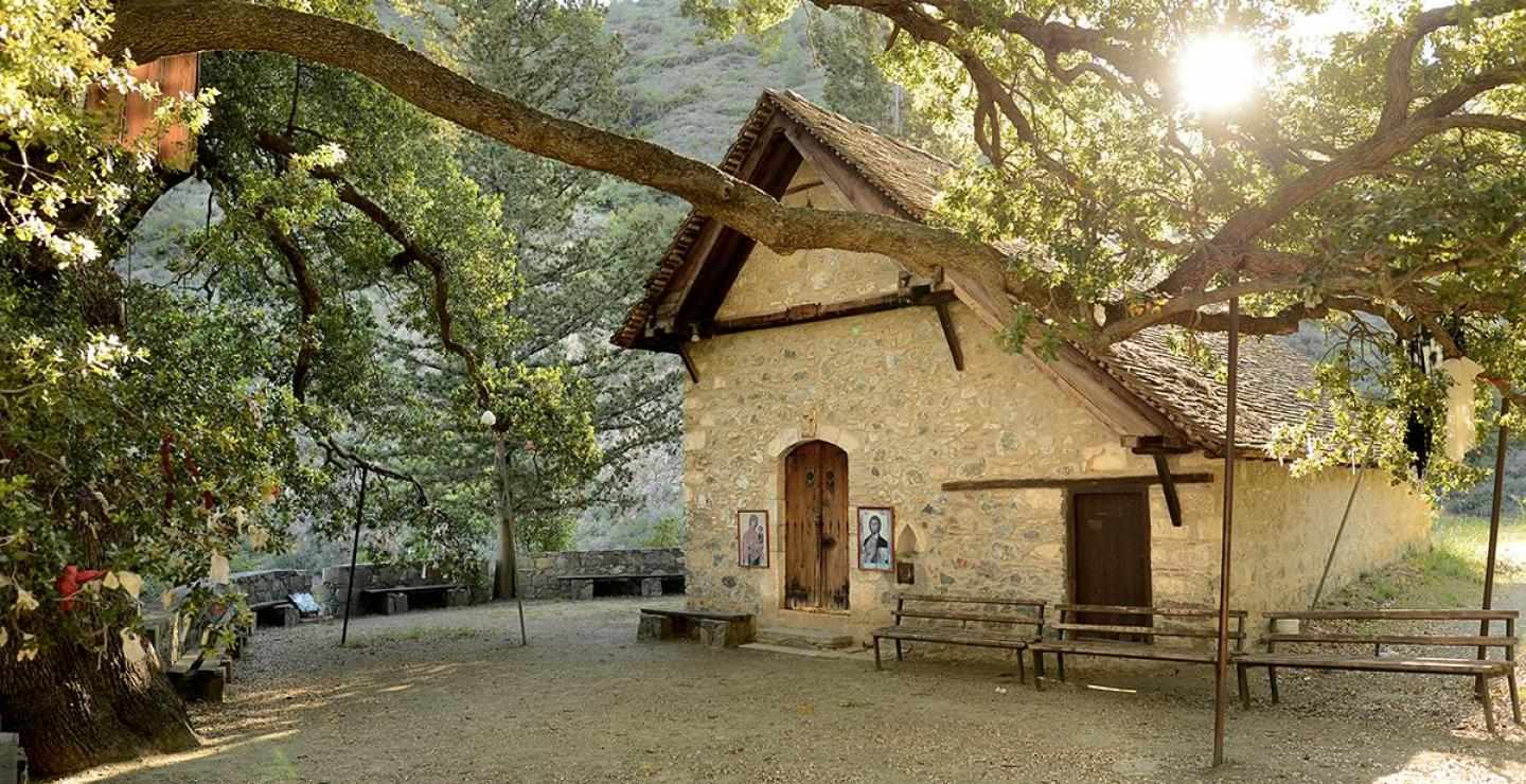 Παναγία “Θεοσκέπαστη” το παρεκκλήσι του Καλοπαναγιώτη!