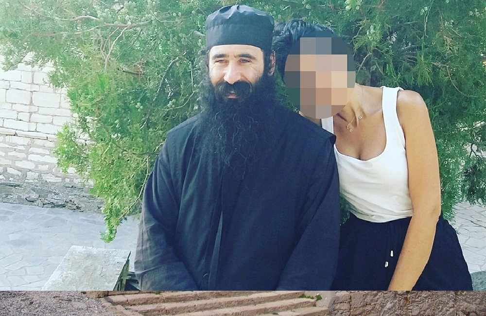 Εθαψε γυναίκα και γιο, από κορωνοϊό