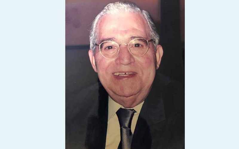 Με ένα μπουκέτο μοσχομύριστα χρυσάνθεμα!