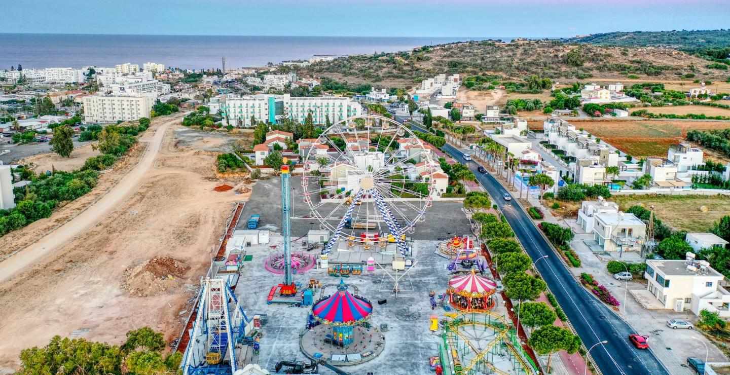 Ένα υπέροχο λούνα παρκ ετοιμάζετε στον Πρωταρά