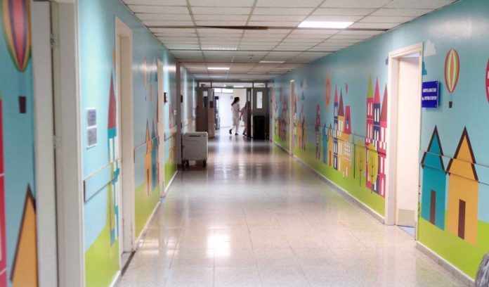Τέσσερα παιδιά στο Μακάρειο με πνευμονία