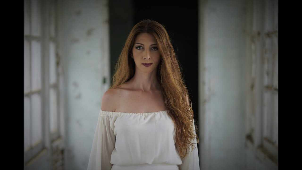 Αννίτα Κωνσταντίνου – «Επτά»