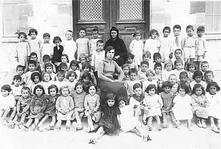Αφιέρωμα για τα σχολεία του Στροβόλου με αφορμή τη γιορτή των Γραμμάτων