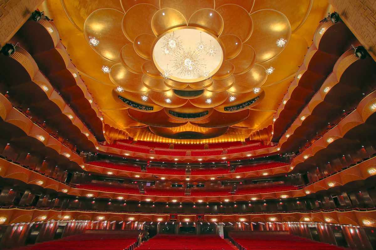 Metropolitan opera - From the safety of your home