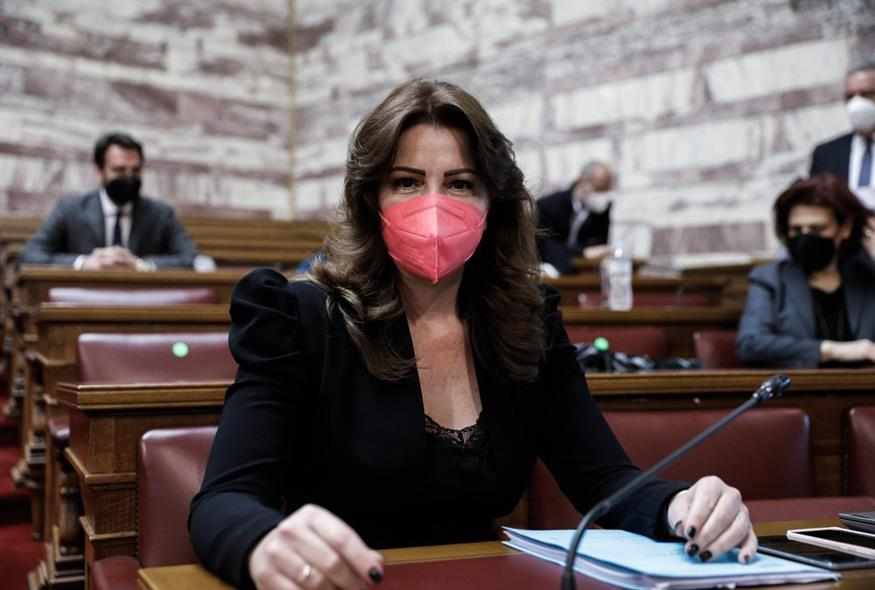 Μνημειώδη δήλωση από βουλευτίνα στην Ελλάδα