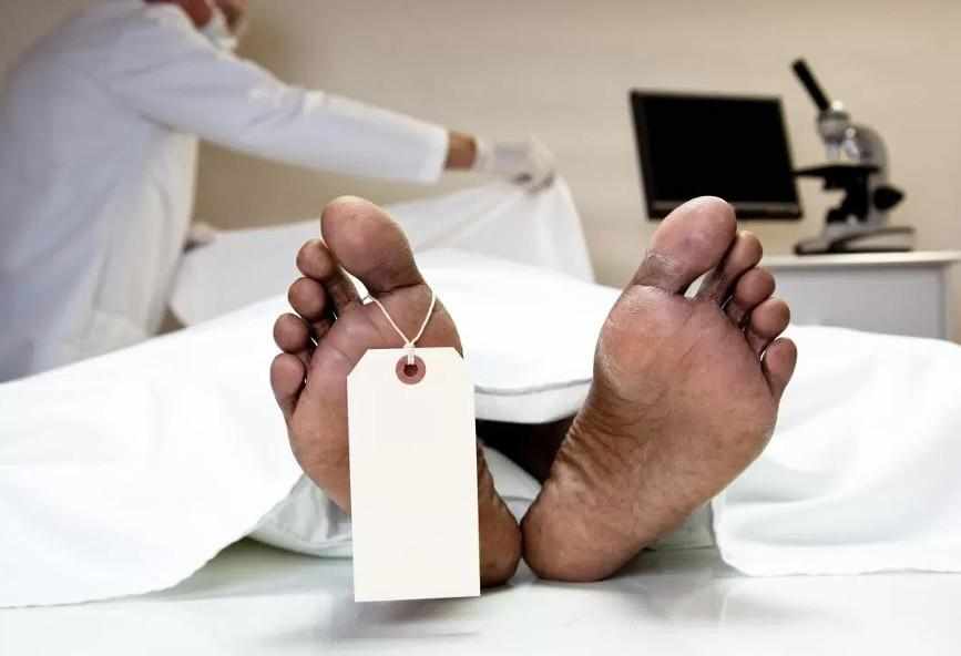 Χωρίς σαφείς απαντήσεις η νεκροτομή της 52χρονης