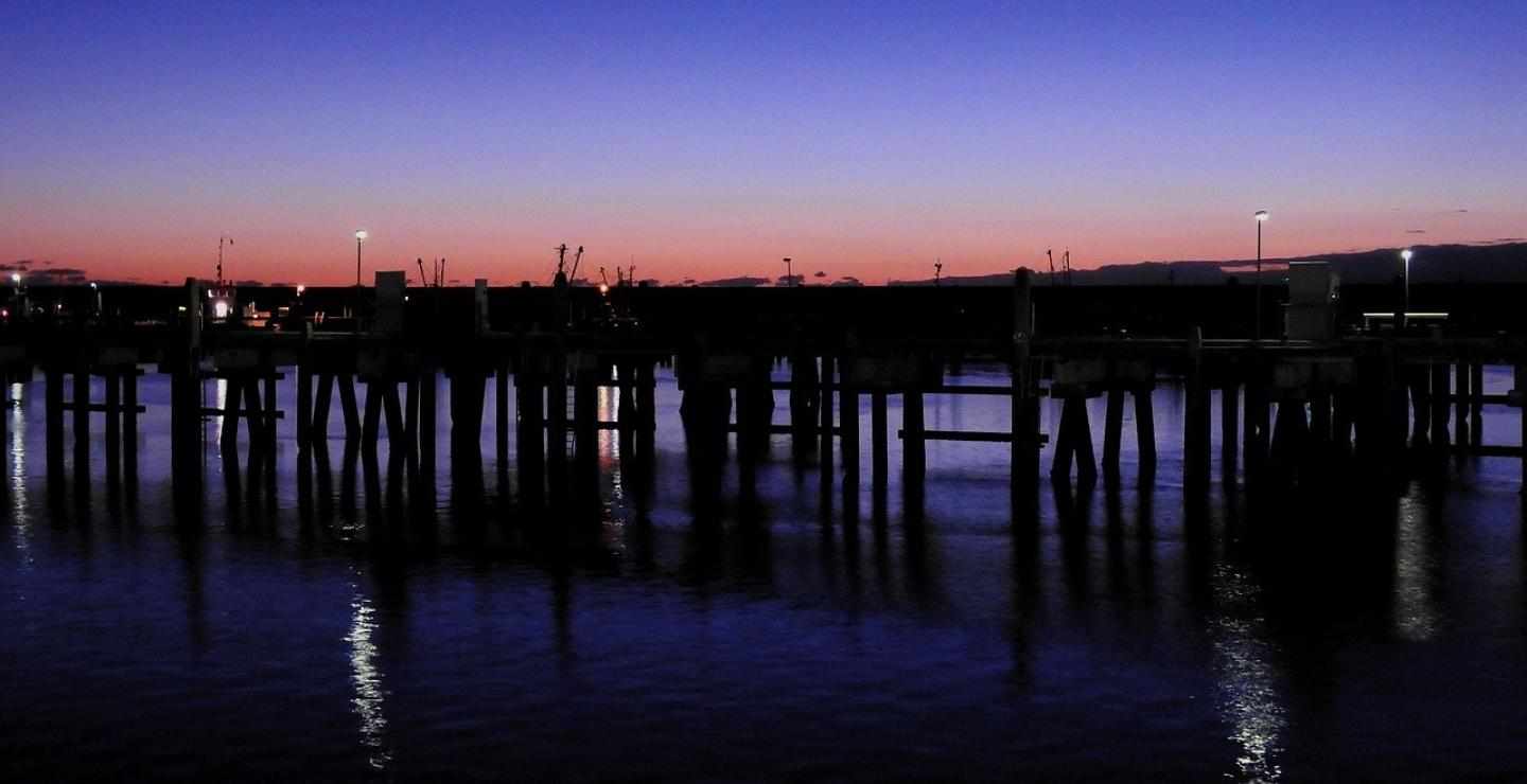 Πάμε μια βόλτα στο φεγγάρι παρέα με καλή μουσική!