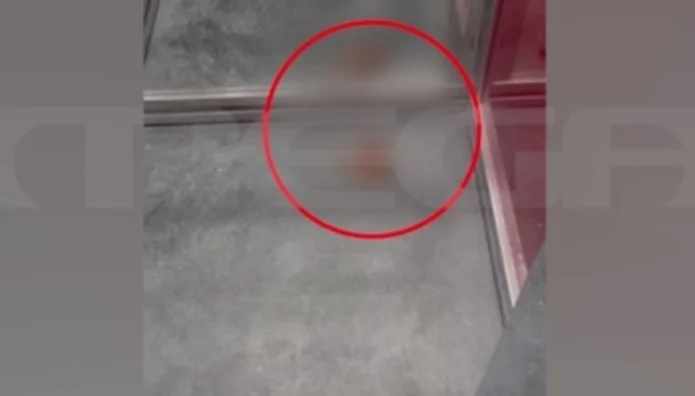Ντελιβεράς αφόδευσε στο ασανσέρ πολυκατοικίας
