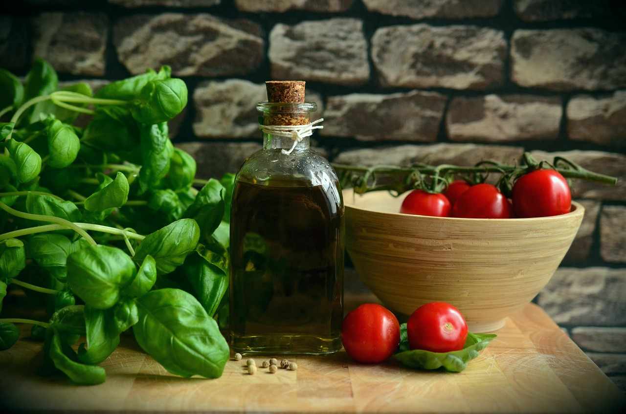 3+1 τροφές που ΔΕΝ  πρέπει να καταναλώνουμε με άδειο στομάχι