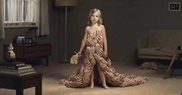 Σημάδια που προδίδουν έναν παιδόφιλo: Πλήρης οδηγός για γονείς και παιδιά