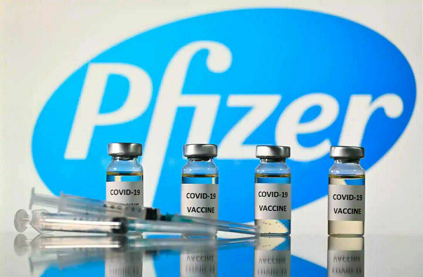 Η 3η δόση αδρανοποιεί την «Ο» λένε Pfizer, BioNTech