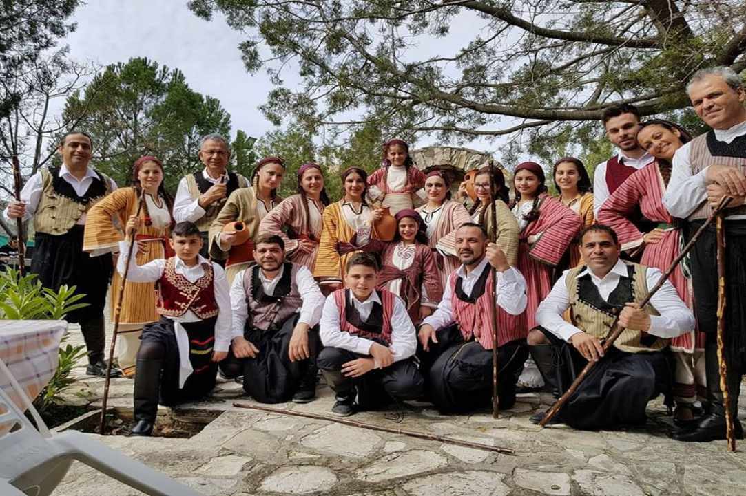 Χορευτικό Συγκρότημα έχει πληγεί...
