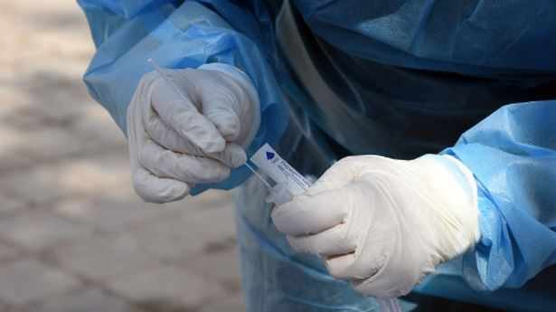 3,374 νέα κρούσματα Τέσσερις θάνατοι