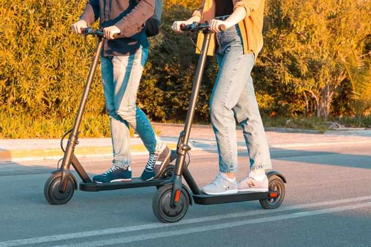 Νέα δεδομένα για τα scooters και τα e-scooters