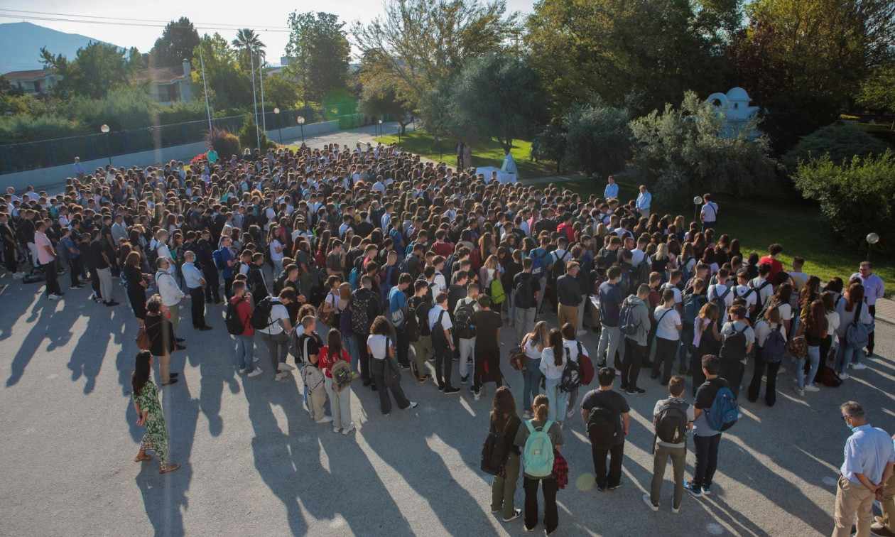 Πότε ανοίγουν τα σχολεία: