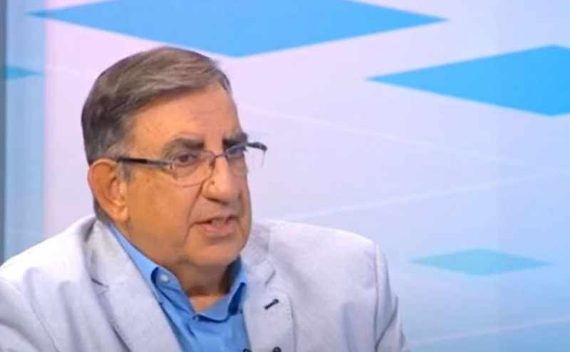 Δρ. Βωνιάτης:Ετοιμαστείτε για τετραψήφιο αριθμό κρουσμάτων