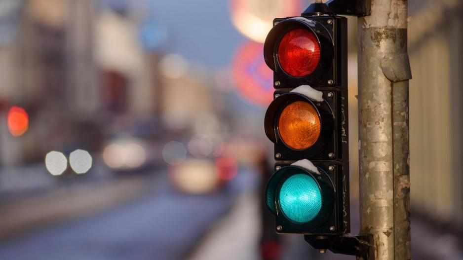 Φανάρια σε εστιατόρια για έλεγχο εμβολιασμένων