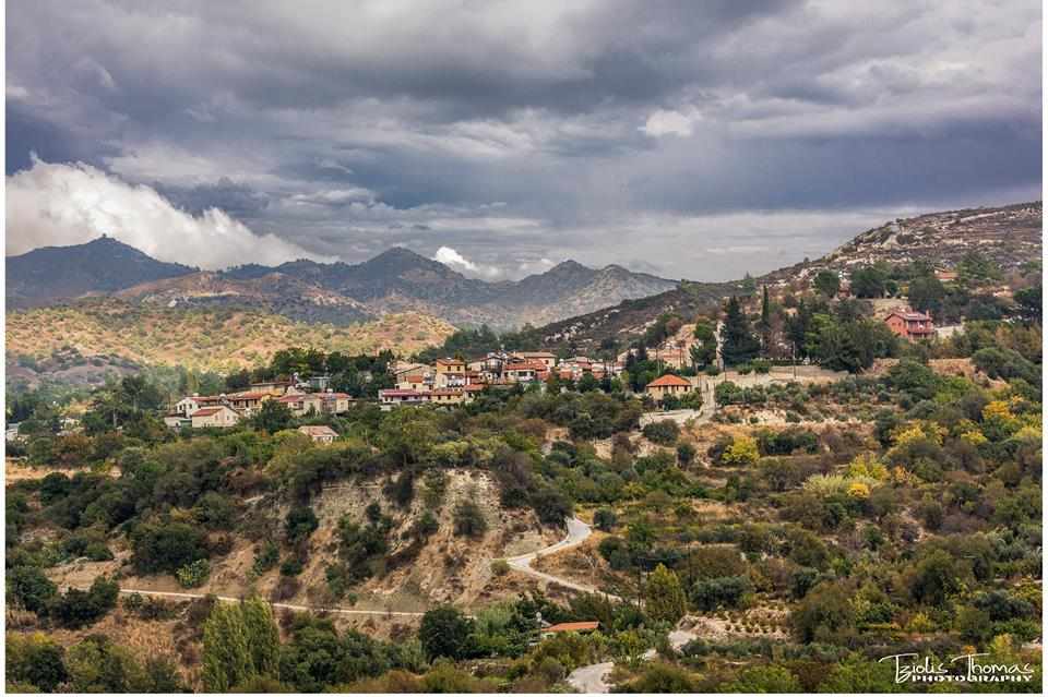 Το χωριό Τριμίκλινη Λεμεσού