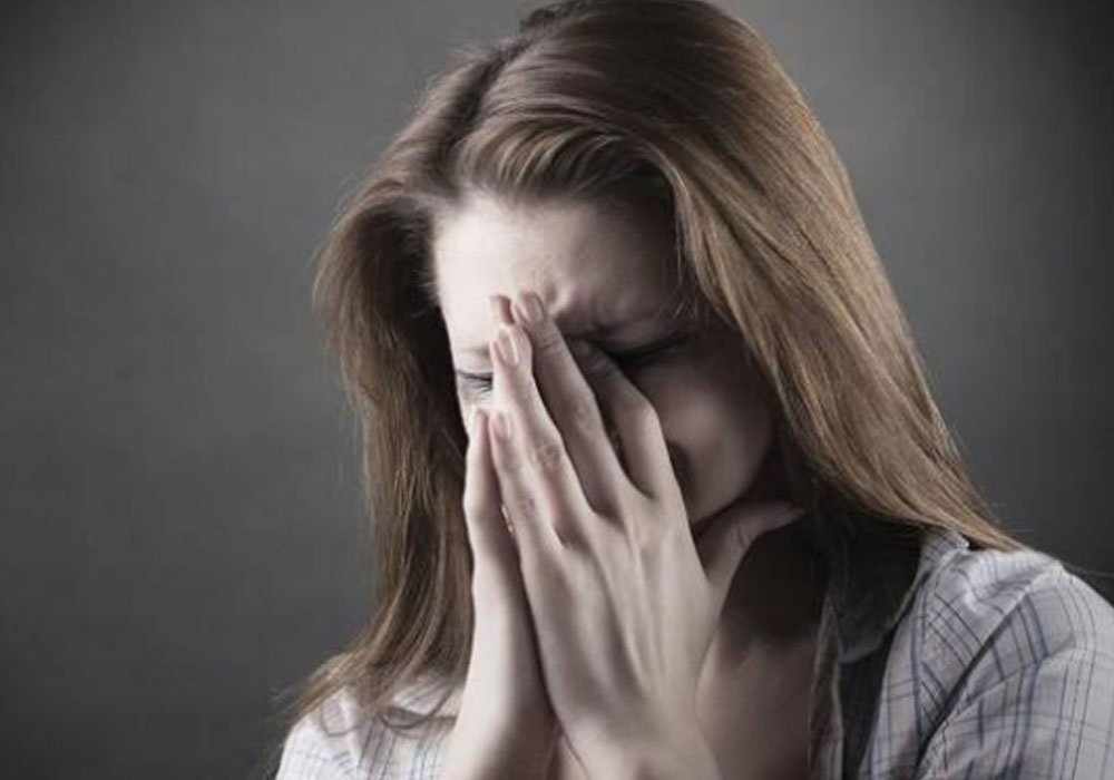 Απελπισμένη μάνα: Αργοπεθαίνω με τα παιδιά μου