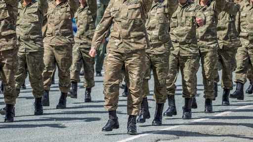 Αναβολή παρουσιάσεων στην εθνική φρουρά