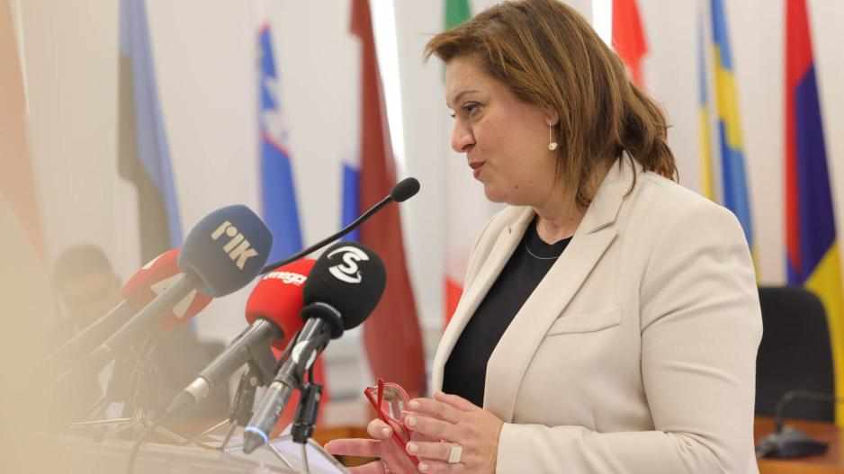 Εγκρίθηκαν οι αλλαγές Β τετραμήνου