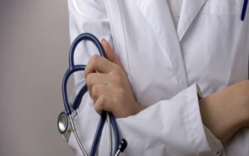 Επτά γιατροί στο μικροσκόπιο της Αστυνομίας