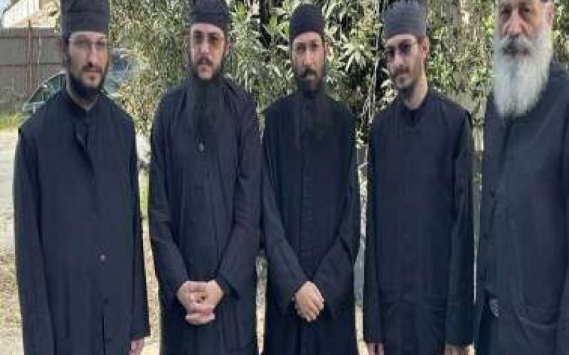 Μαρτυρίες πιστών που «καίνε» τον Νεκτάριο