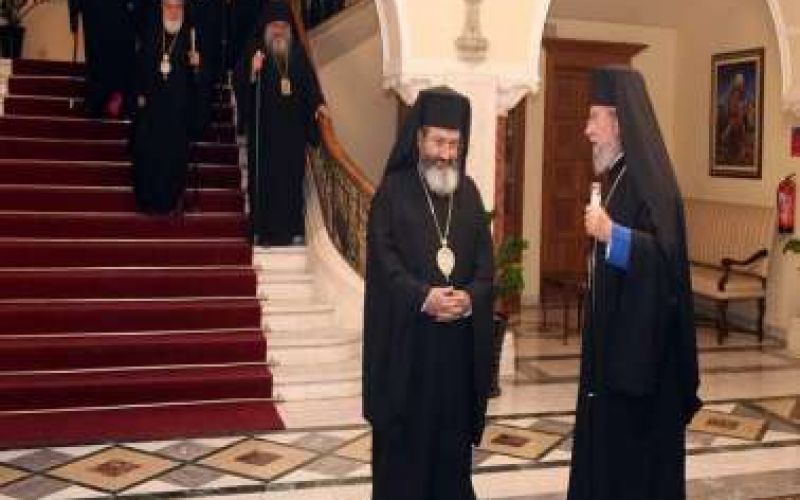 Συναγερμός στην Αρχιεπισκοπή από κρούσμα κορωνοϊού