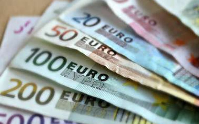 Αρχίζουν οι πληρωμές επιδομάτων & συντάξεων ενόψει Χριστουγέννων