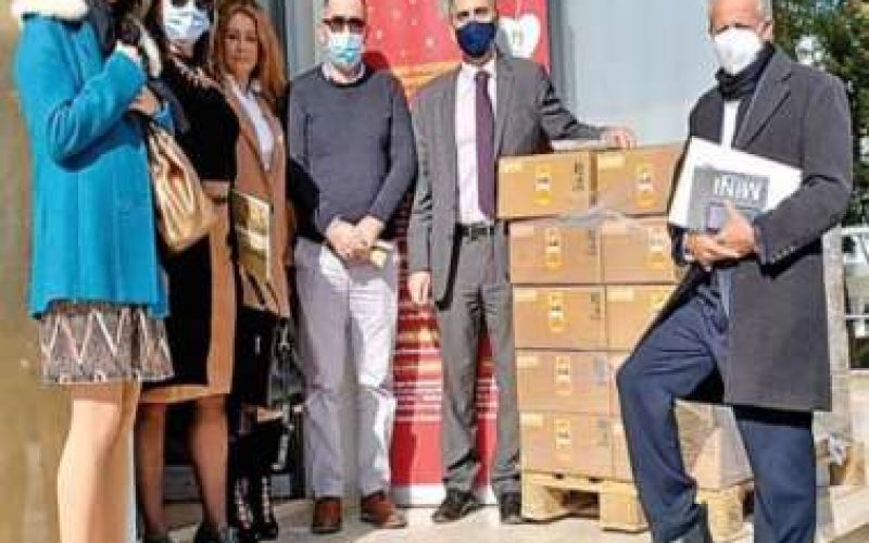 Συναντάμε σπίτια και ανθρώπους που έχουν εγκαταλειφθεί. Βρίσκαμε σπίτια αχούρι. Κάποια δεν θύμιζαν οικίες