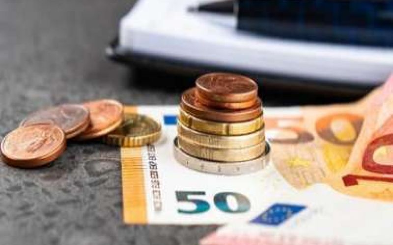 Δεκάδες τα επιδόματα και βοηθήματα που δικαιούνται οι πολίτες
