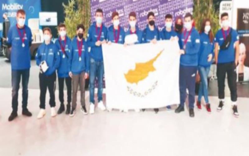 Σάρωσαν τα βραβεία οι Κύπριοι ρομποτιστές