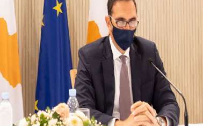 Φόβοι για Χριστουγεννιάτικο lockdown αντί χαλάρωσης
