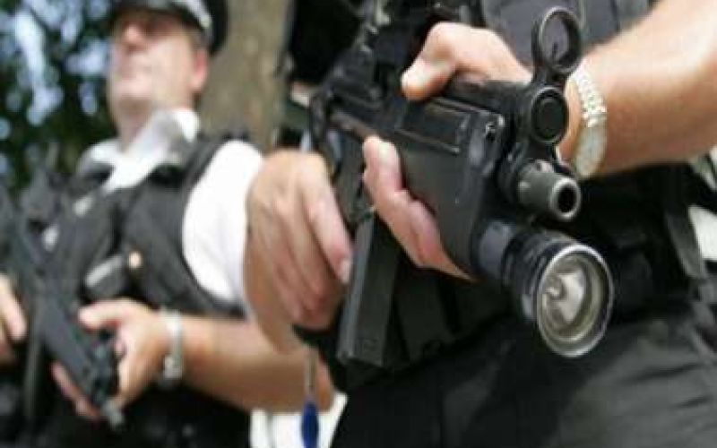 Νεκρή 14χρονη από πυρά αστυνομικών
