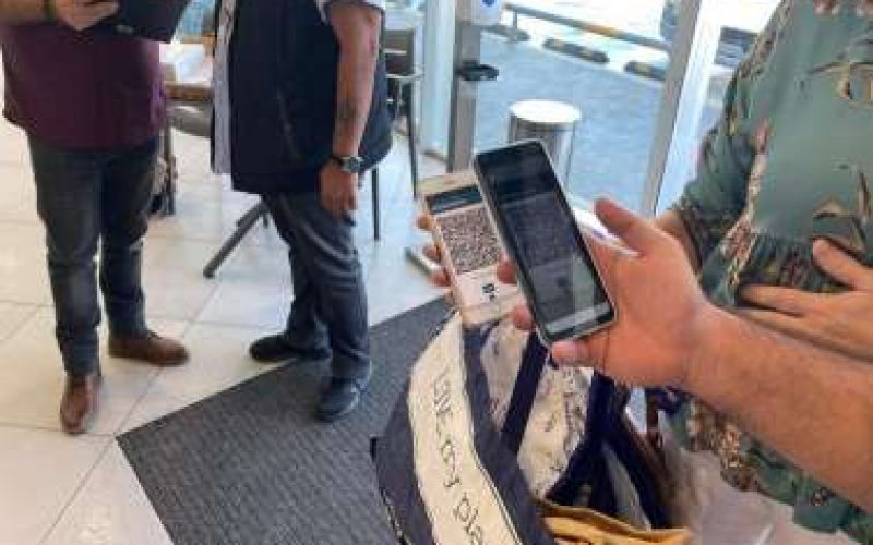 Τι αλλάζει από αύριο Δευτέρα για ανεμβολίαστους