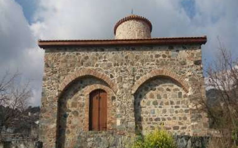 Η Εκκλησία του Τιμίου Σταυρού στο Πελένδρι