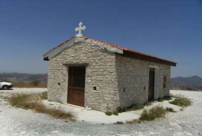Το εξωκλήσι των Αποστόλων Πέτρου και Παύλου στα Λεύκαρα
