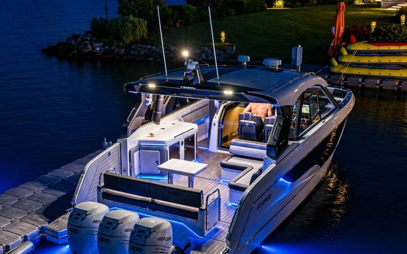 Cavo Blu Yacht Charters