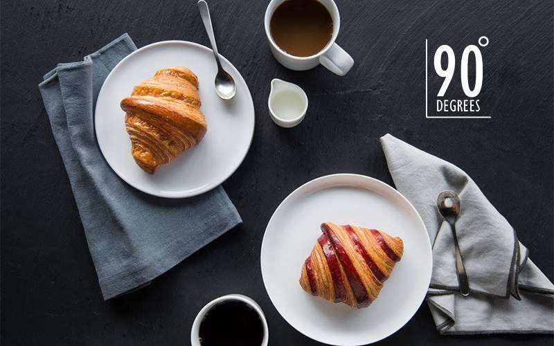90 Degrees Cafe