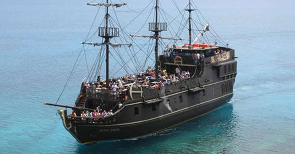 The Black Pearl Pirate Boat