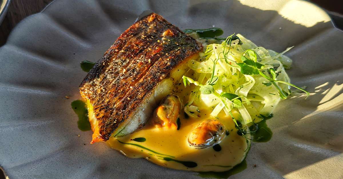 SeaNatra Lounge Bar Restaurant